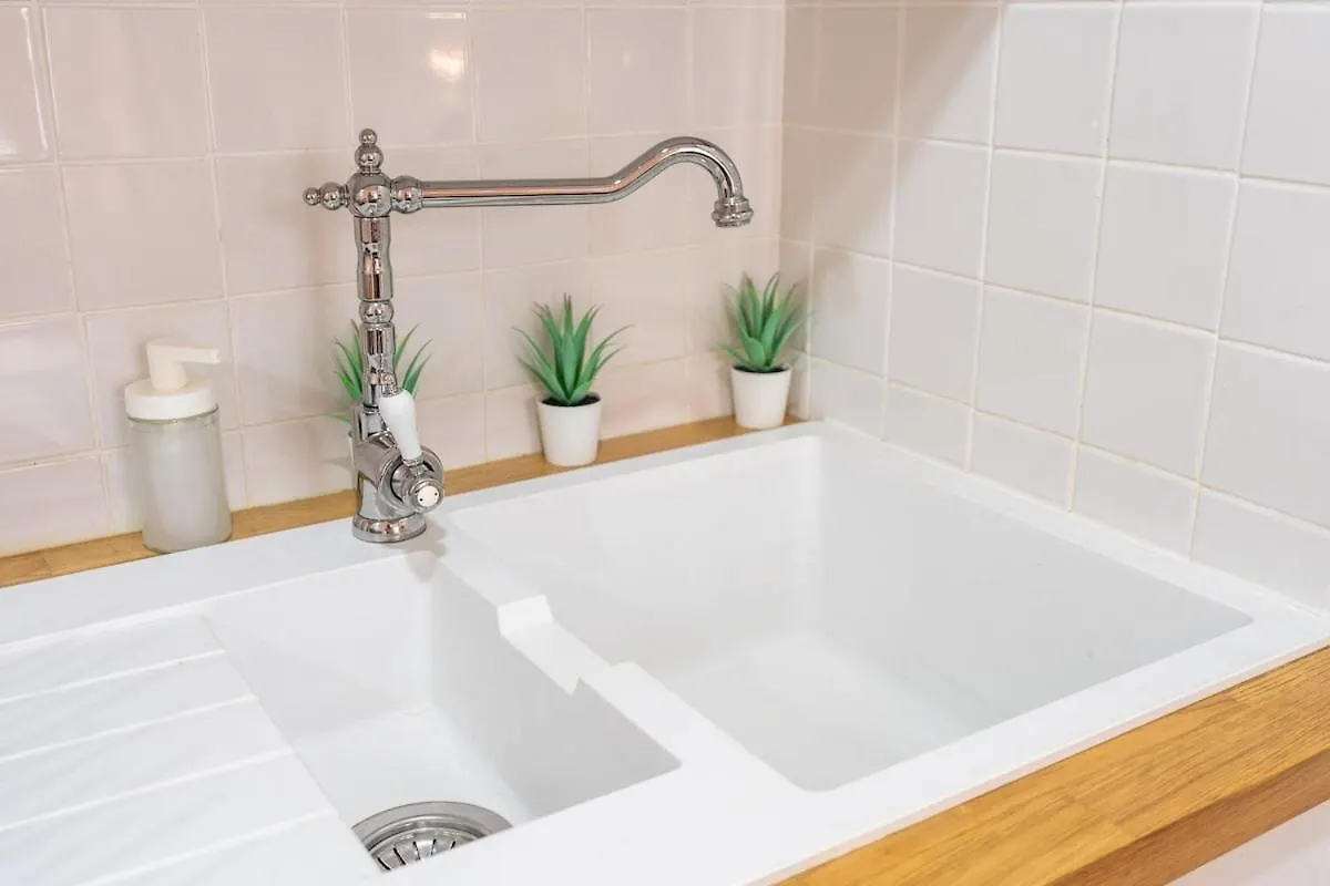 Relaxing Awesome 1-Bedroom Apartment In Jvc Dubai