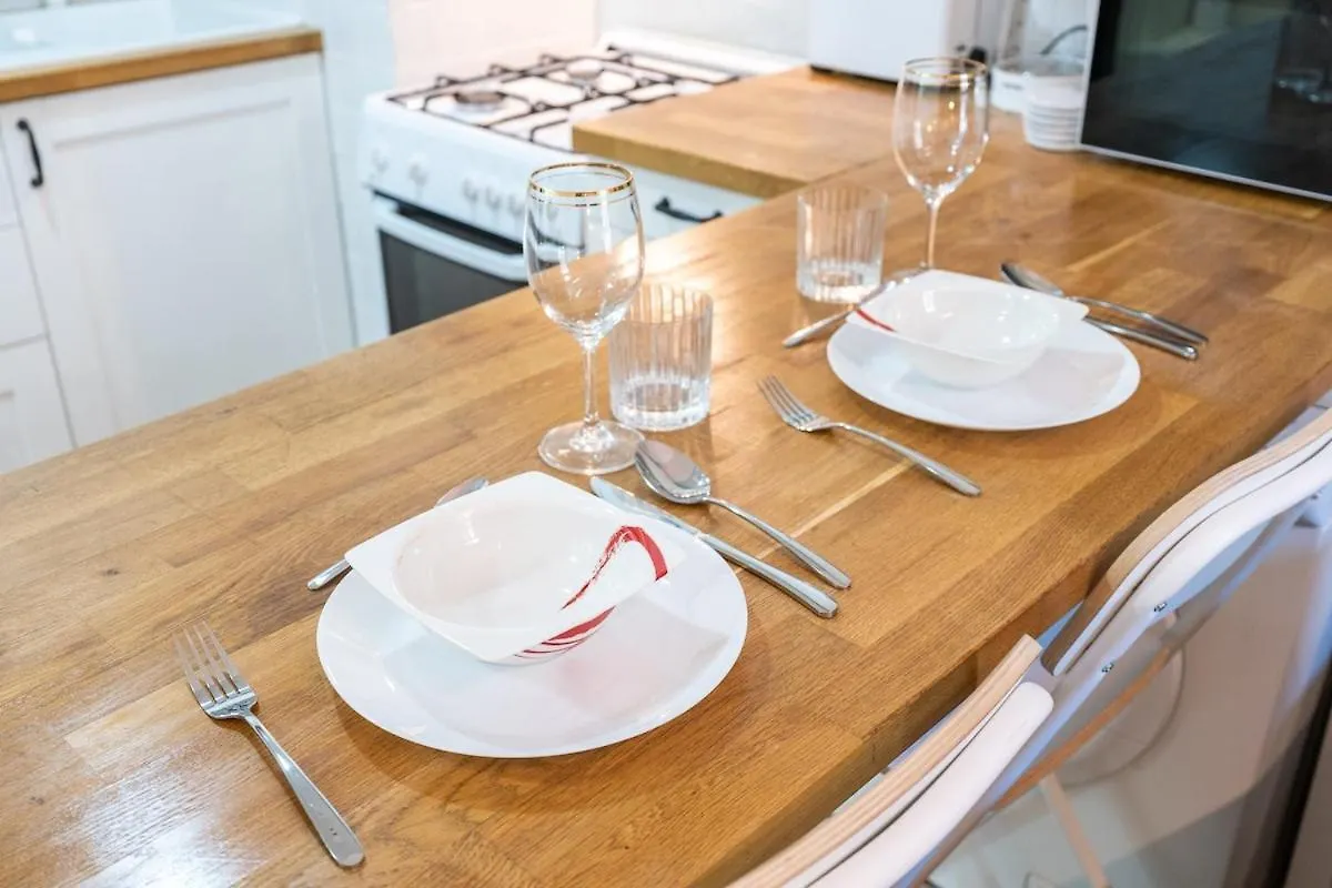 Relaxing Awesome 1-Bedroom Apartment In Jvc Dubai